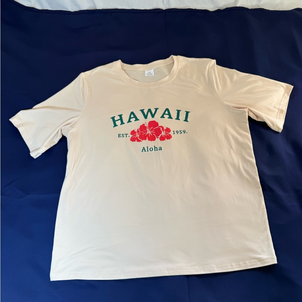 Hawaii Graphic T-Shirt in Cream XXL